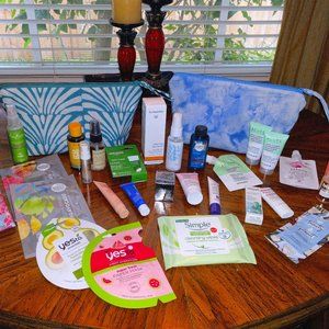 TWO new Whole Foods Beauty Bags loaded w/ natural beauty products!